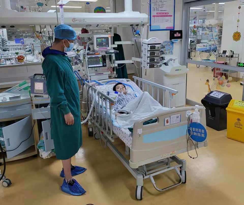 盘山县跨省救护车出租公司